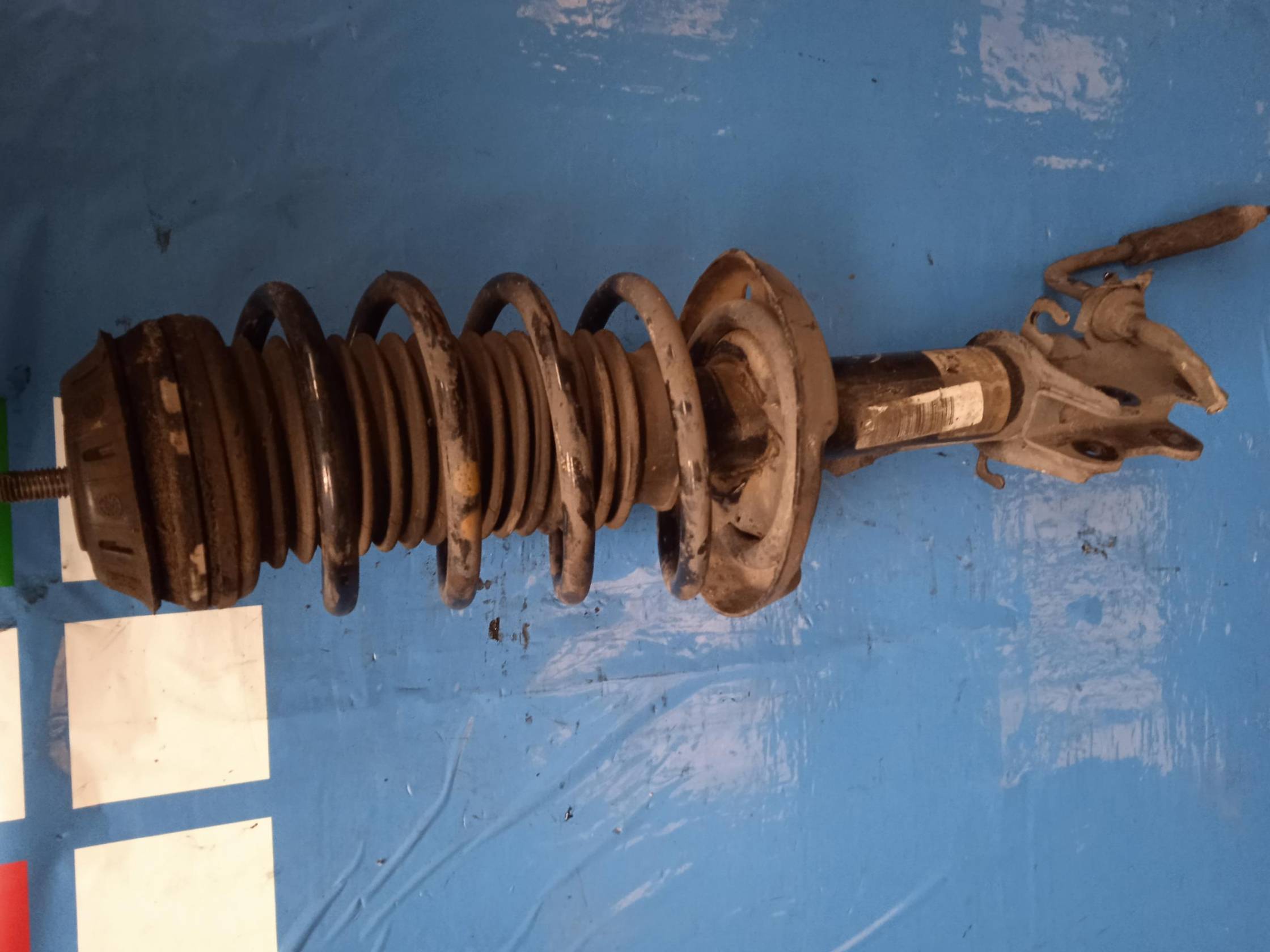 Ammortizzatore ant. dx.